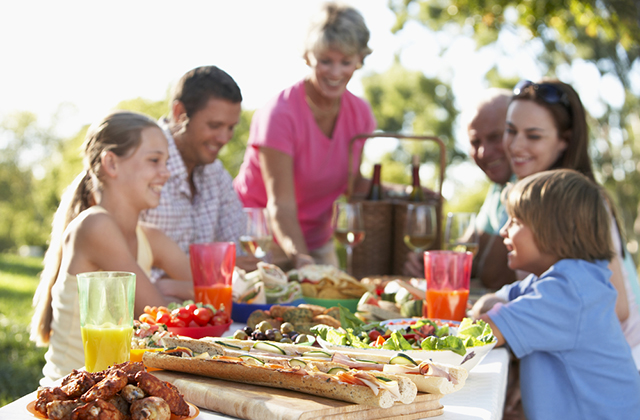 Key Considerations while Throwing a Finger Food Party